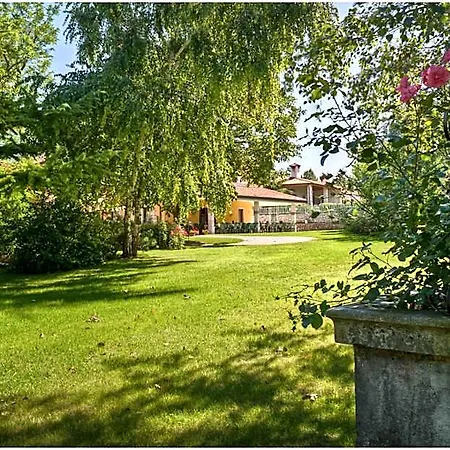 Pesek فندق San Dorligo della Valle